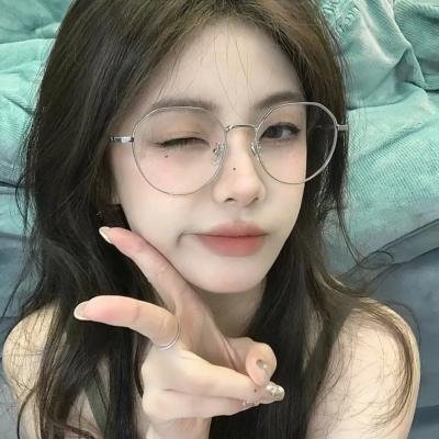 艳谍飘香